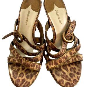Daisy Fuentes Cheetah Print Heels Size 7M